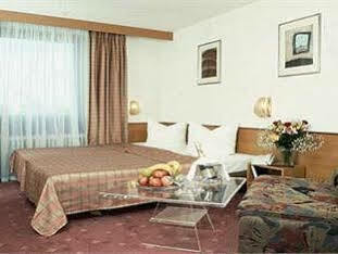 Hotel Montree 3*